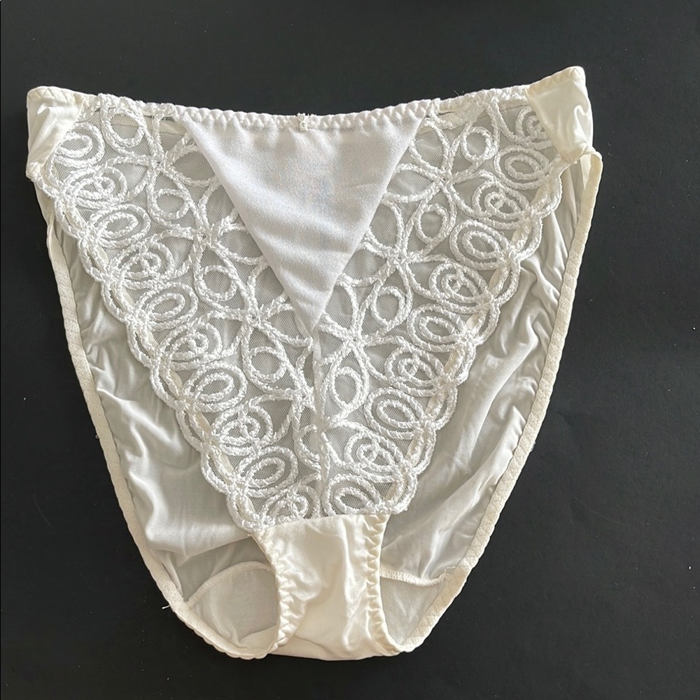 Lejaby Gelda French Elegant Lace Trimmed White Panties made in France